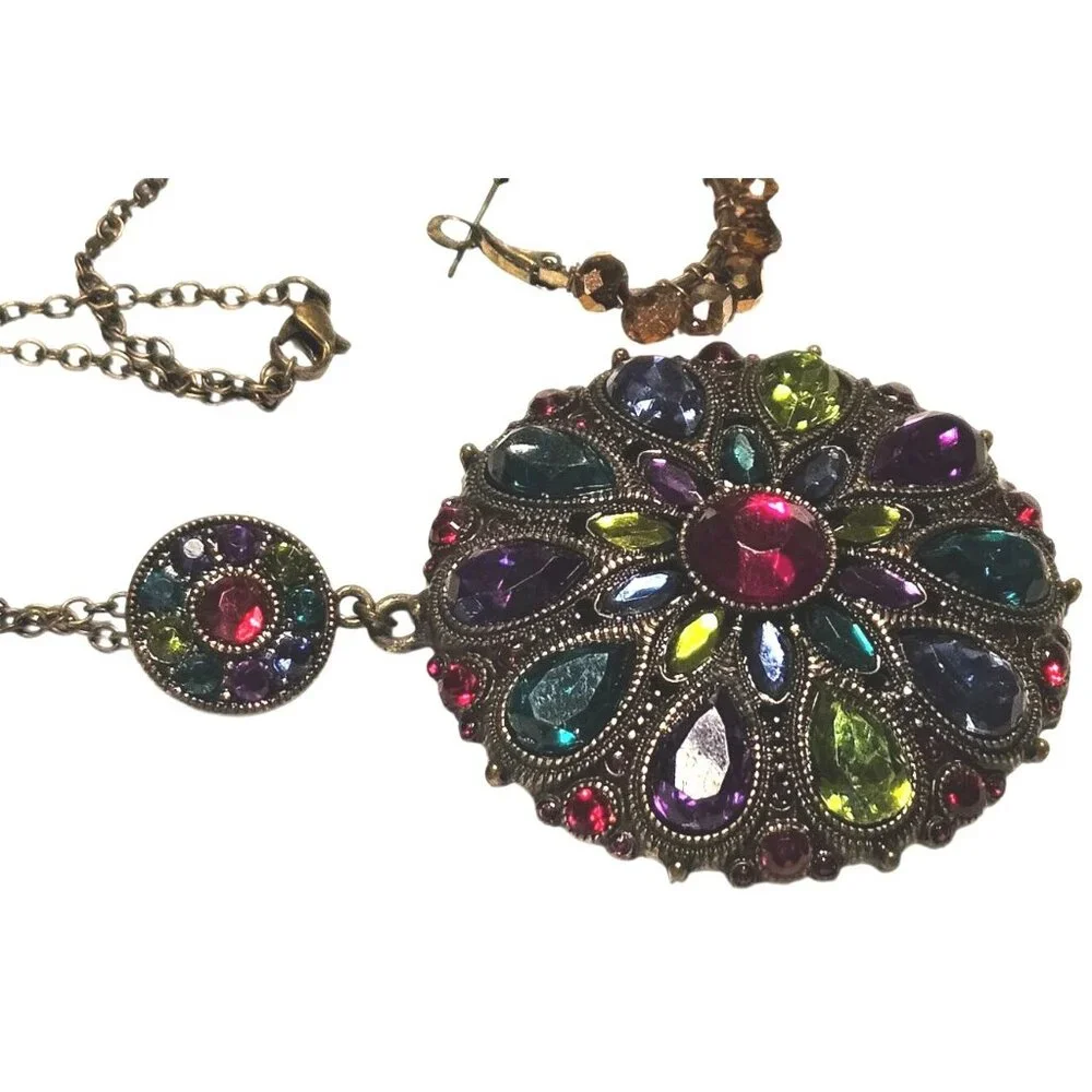 Vintage‎ Necklace Pendant Large Gothic Multicolor & Amber Beaded Hoop Earrings